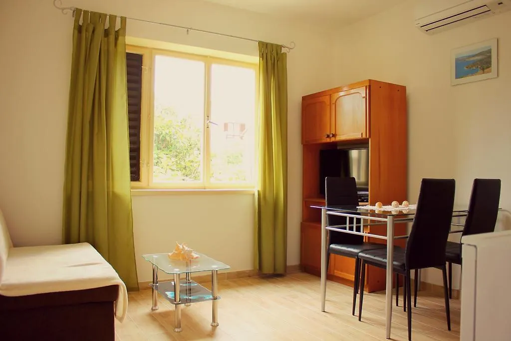Apartments Dana Zadar 0*,